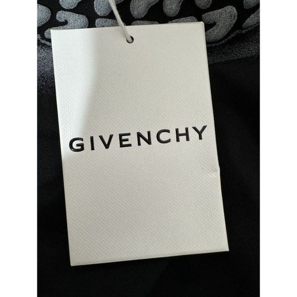 NWT Givenchy Chained Neck Oversized Tee - Picture 13 of 16